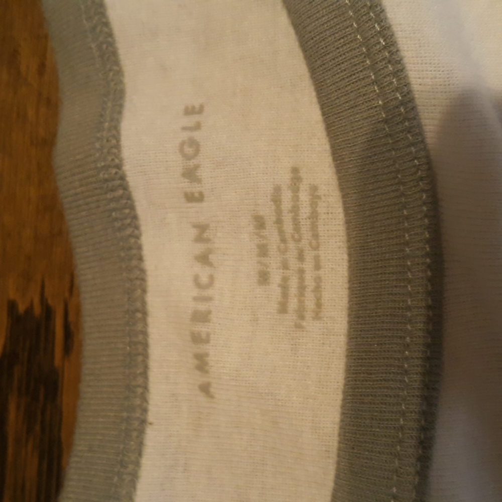 Womens basic crop tee - Picture 2 of 3